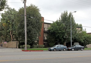 Building Photo - Lassen Garden Apartments