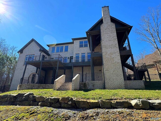 Building Photo - 1 Sylvias Wy