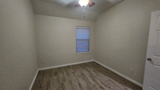 Building Photo - 10002 Blissfull Valley Ln