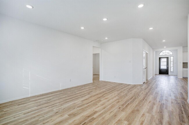 Building Photo - 3719 McCrary Falls Wy