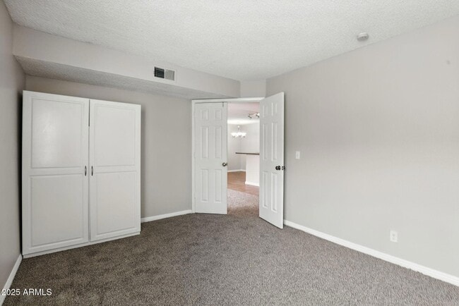 Building Photo - 8055 E Thomas Rd