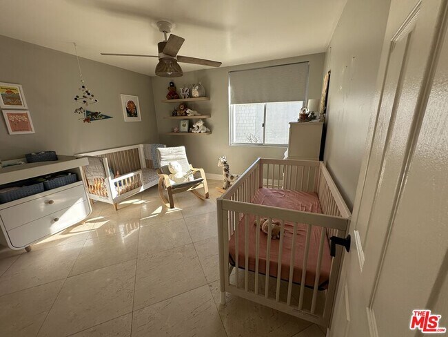 Building Photo - 5301 Balboa Blvd