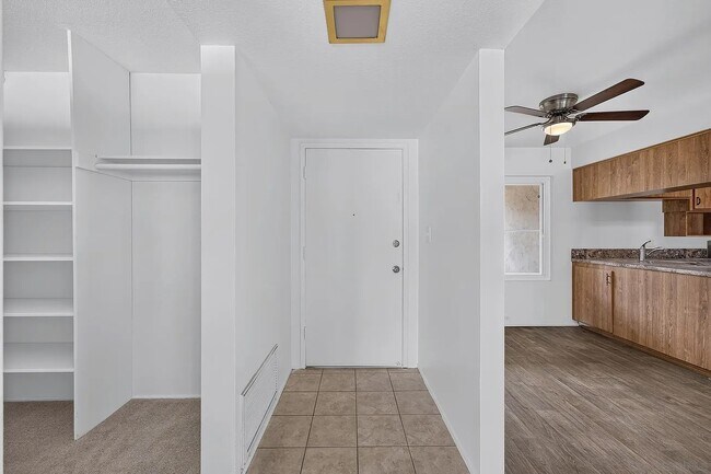 Building Photo - 1129 Nidrah St