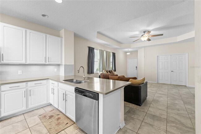 Building Photo - 3443 Sagebrush St