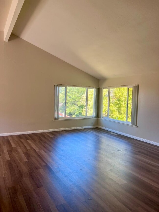 Building Photo - 2717 Trousdale Dr