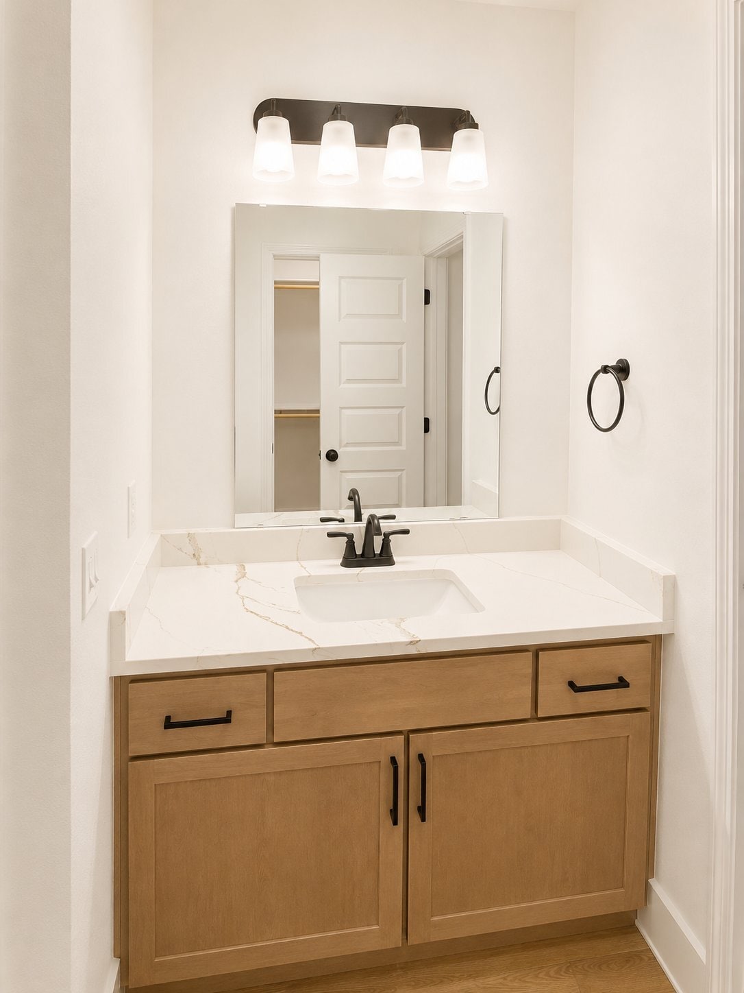 Building Photo - 2631 Elstar Ct