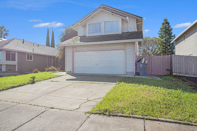 Building Photo - 390 Zachary Dr