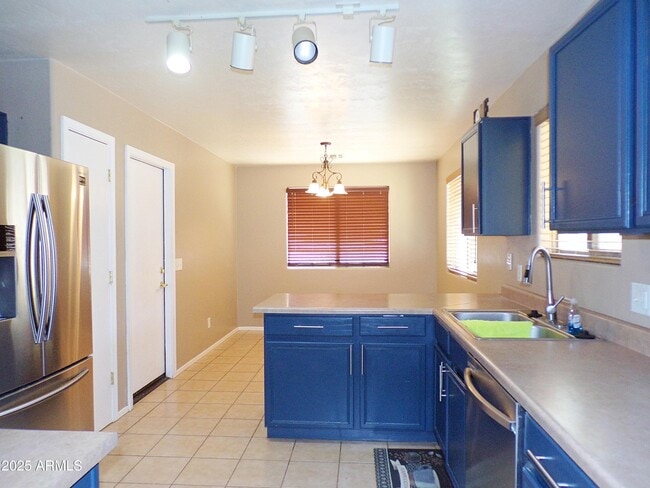 Building Photo - 2353 Copper Sky Dr