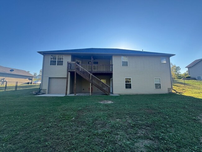 Building Photo - WELCOME HOME!