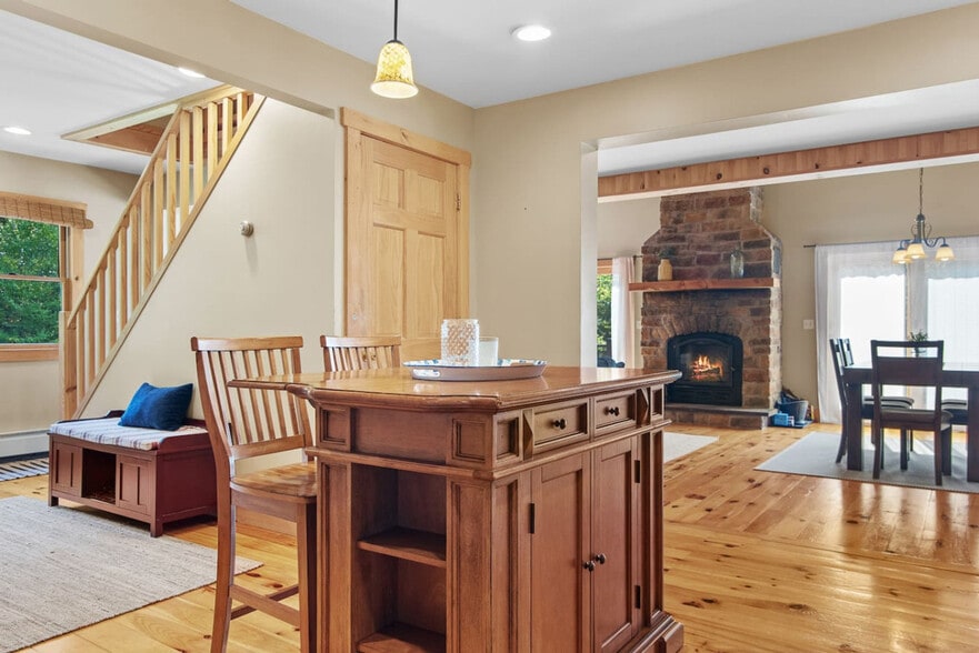 Building Photo - 2517 W Hubbell Hill Rd