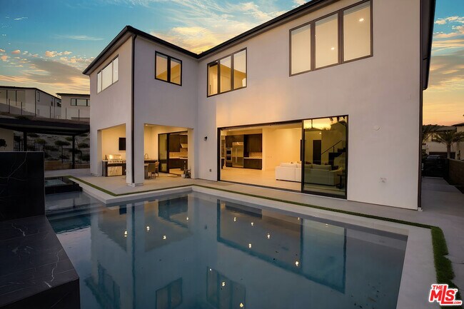 Building Photo - 20056 Mersey Ln