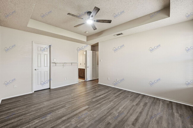 Building Photo - 700 Ibis Ct