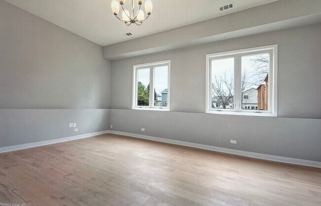 Building Photo - 24321 Hemlock Dr