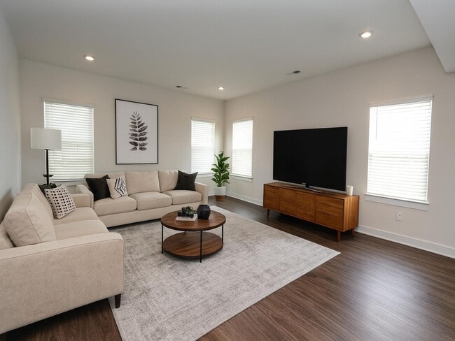 Building Photo - Wonderful 3BR 2BA Home w/ Upgraded Kitchen • Assigned Parking • Patio & Porch in Concord