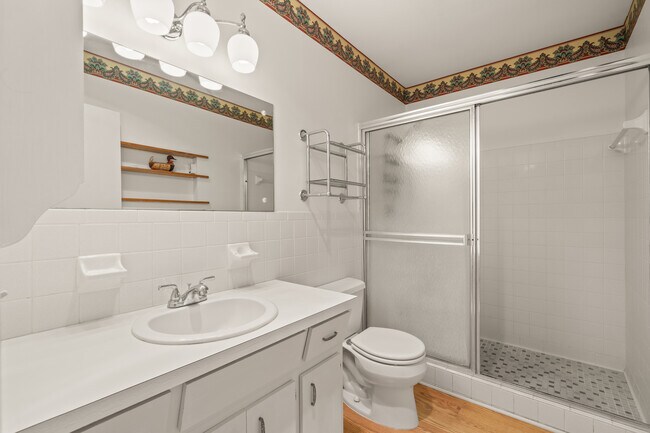 Building Photo - 2383 Netherlands Dr