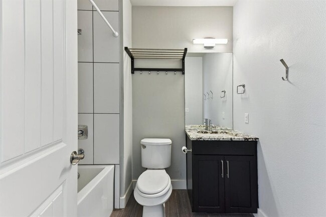 Building Photo - 8110 Ranch Road 2222