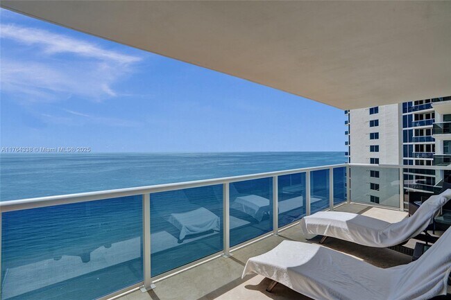 Building Photo - 19111 Collins Ave