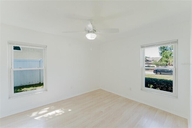 Building Photo - 3033 S Horizon Pl