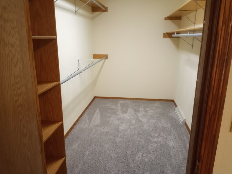 Building Photo - 3181 Westowne Ct