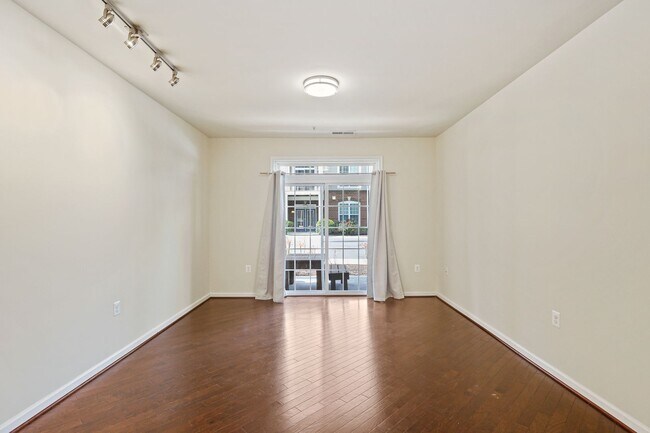 Building Photo - Silver Spring, MD