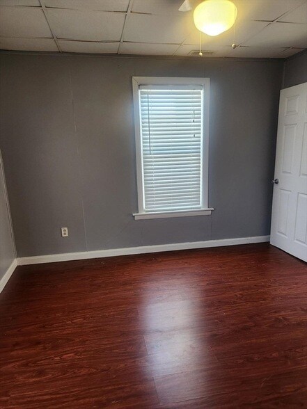 Building Photo - 15 Mc Donald St