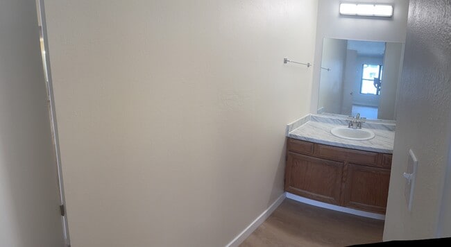 Building Photo - 8376 S Upham Way