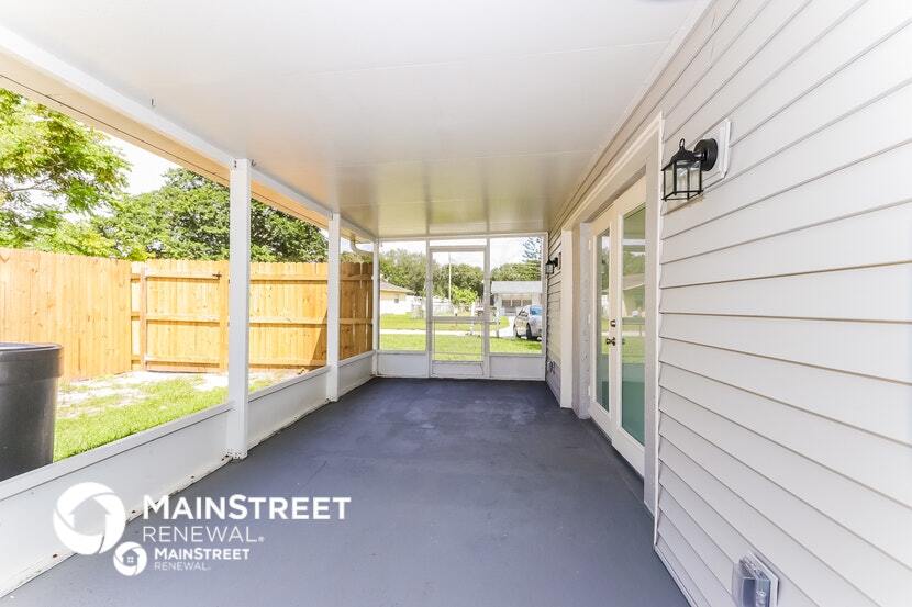 Building Photo - 341 Ashley St