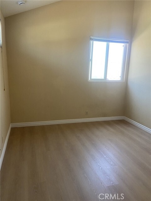 Building Photo - 18 Amistad
