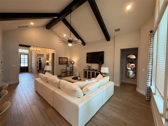 Building Photo - 813 Craven Hill Ln