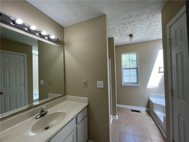Building Photo - 11255 Abbotts Station Dr