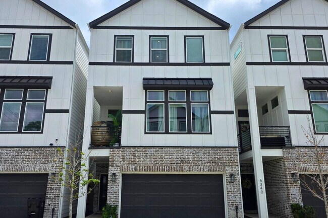 Building Photo - 5342 Donovan Gdns Ln