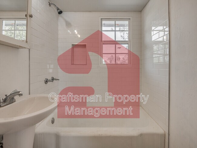 Building Photo - 2017 Downing St