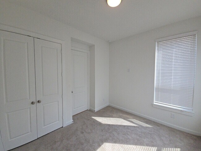 Building Photo - 16518 Amber Patina Ln