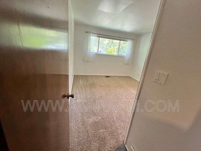 Building Photo - 270 2020 N