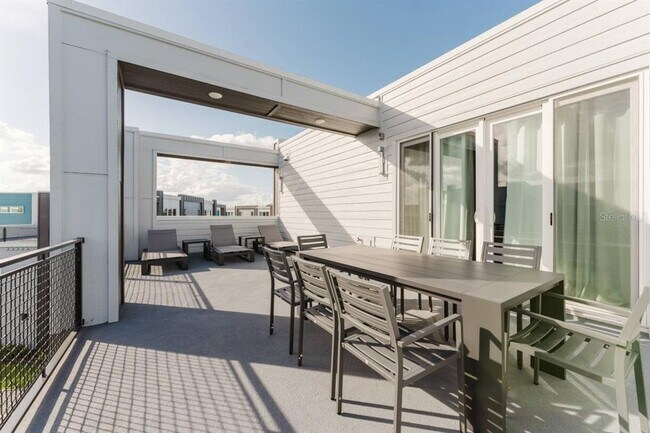 Building Photo - 7760 Sandy Ridge Dr