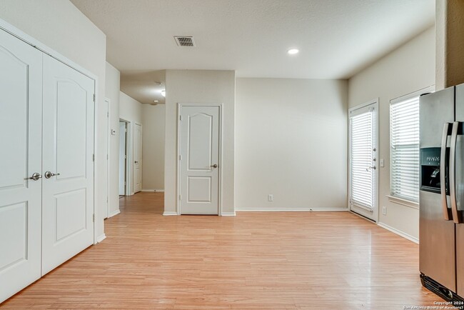 Building Photo - 8519 Pecan Cross
