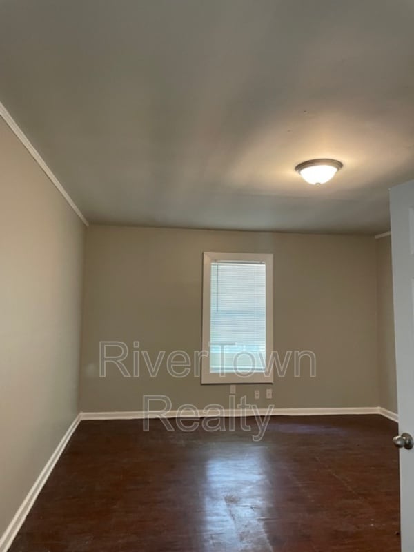 Building Photo - 822 Kippley St