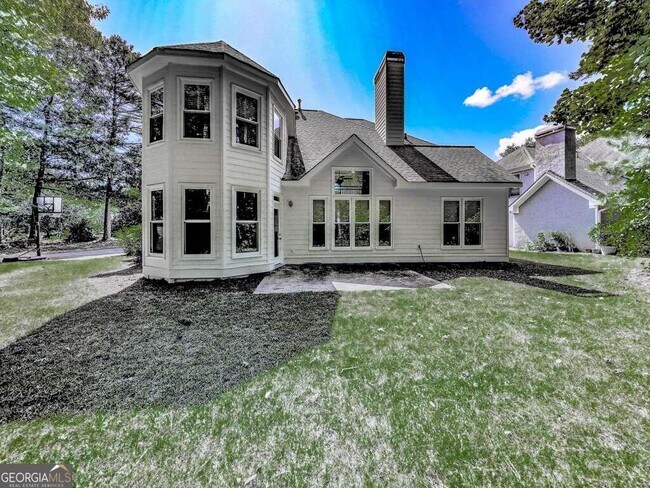 Building Photo - 2045 Town Lake Hills W