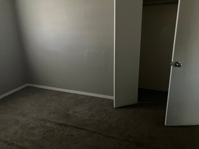 Building Photo - 511 Mark St