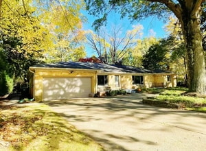 Building Photo - 2947 Chamberlain Rd