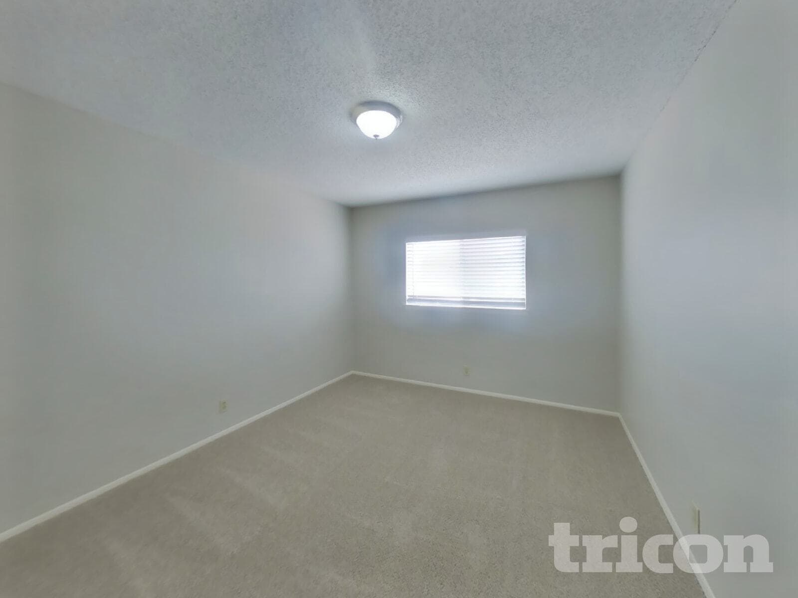 Building Photo - 4827 Fern Lake