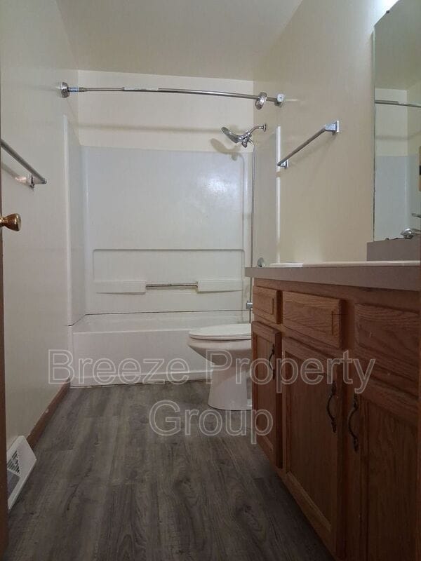 Building Photo - 2816 Benford Ln