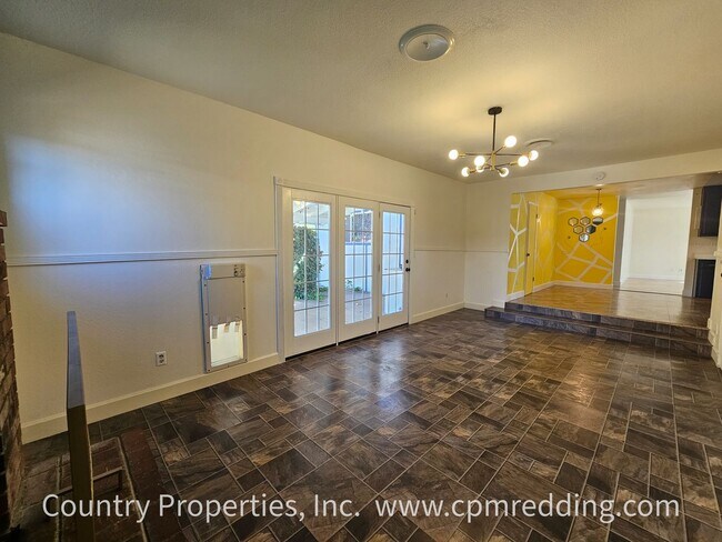 Building Photo - Spacious 3-Bedroom House with Gated Pool i...