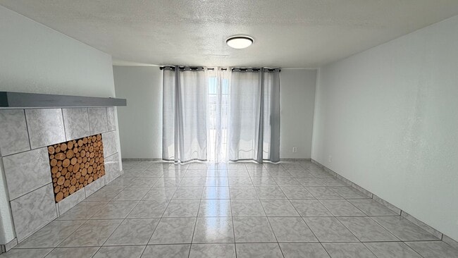 Building Photo - Remodeled 3 bedrooms 2 baths single story home in South San Diego