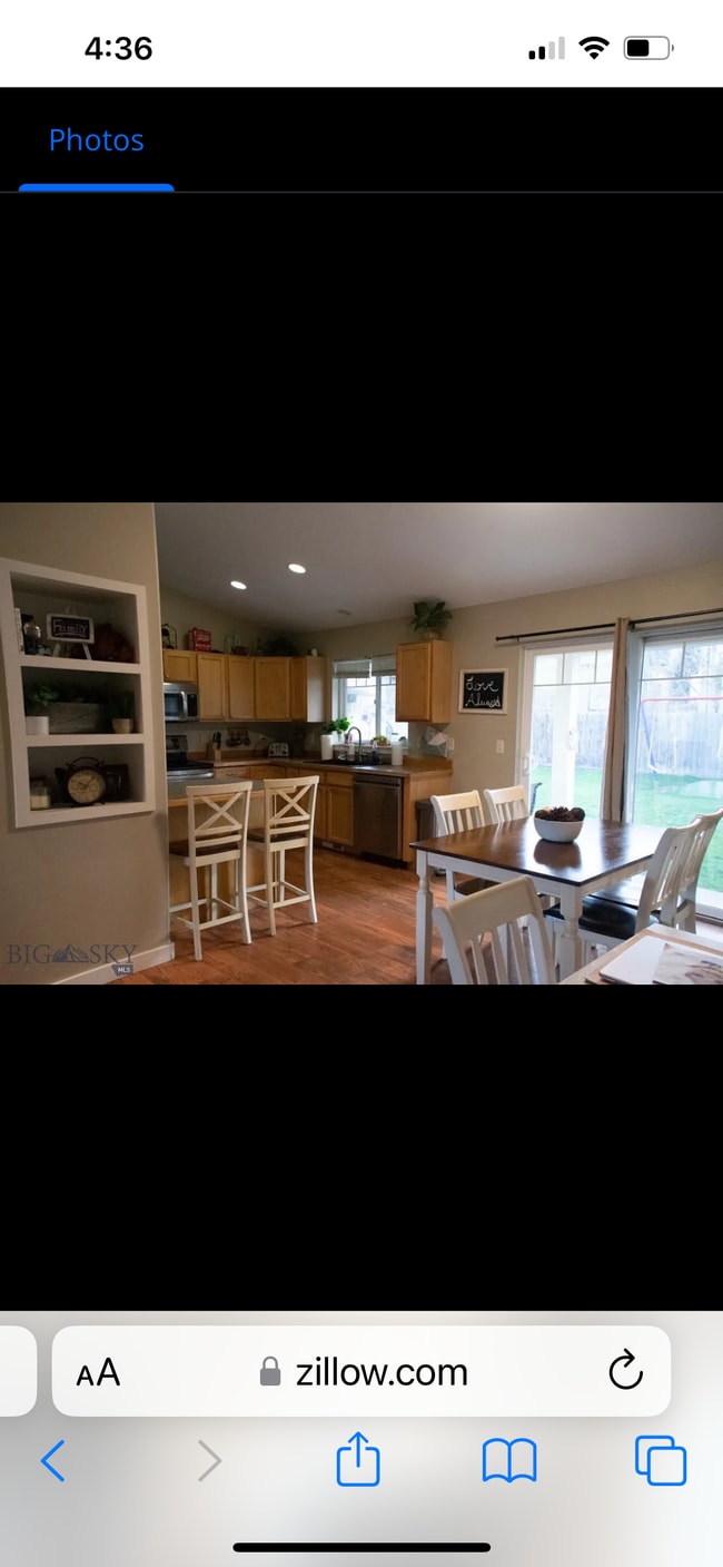 Building Photo - 1211 Hunters Way