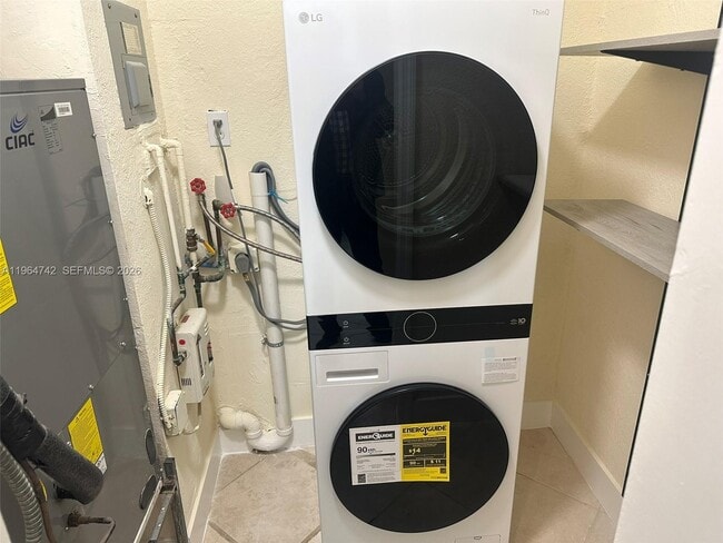 Building Photo - 8475 SW 94th St