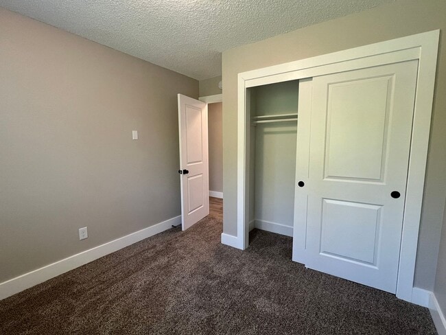 Building Photo - Remodeled 3 Bedroom in Gresham