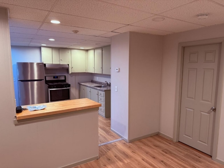 Building Photo - 55 Roberts St