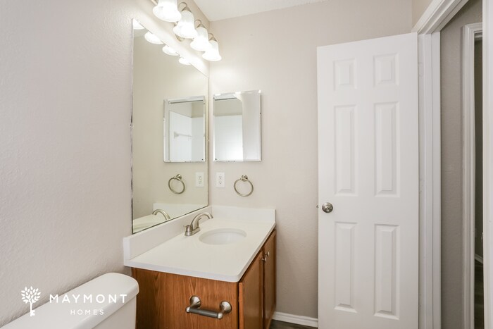 Building Photo - 1618 Black Oak Ct