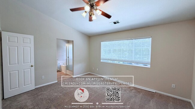 Building Photo - Beautiful 3 bedroom home nestled in cozy Brentwood neighborhood!